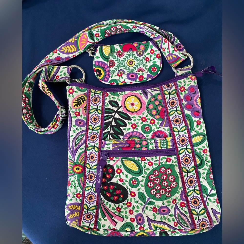 GUC Vera Bradley Viva La Vera Quilted Crossbody Bag W/Matching ID Holder. Cute!!